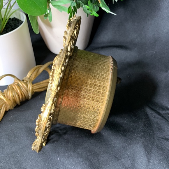 Vintage ornate Ormolu MATSON K804 plug in alarm clock - Picture 4 of 13